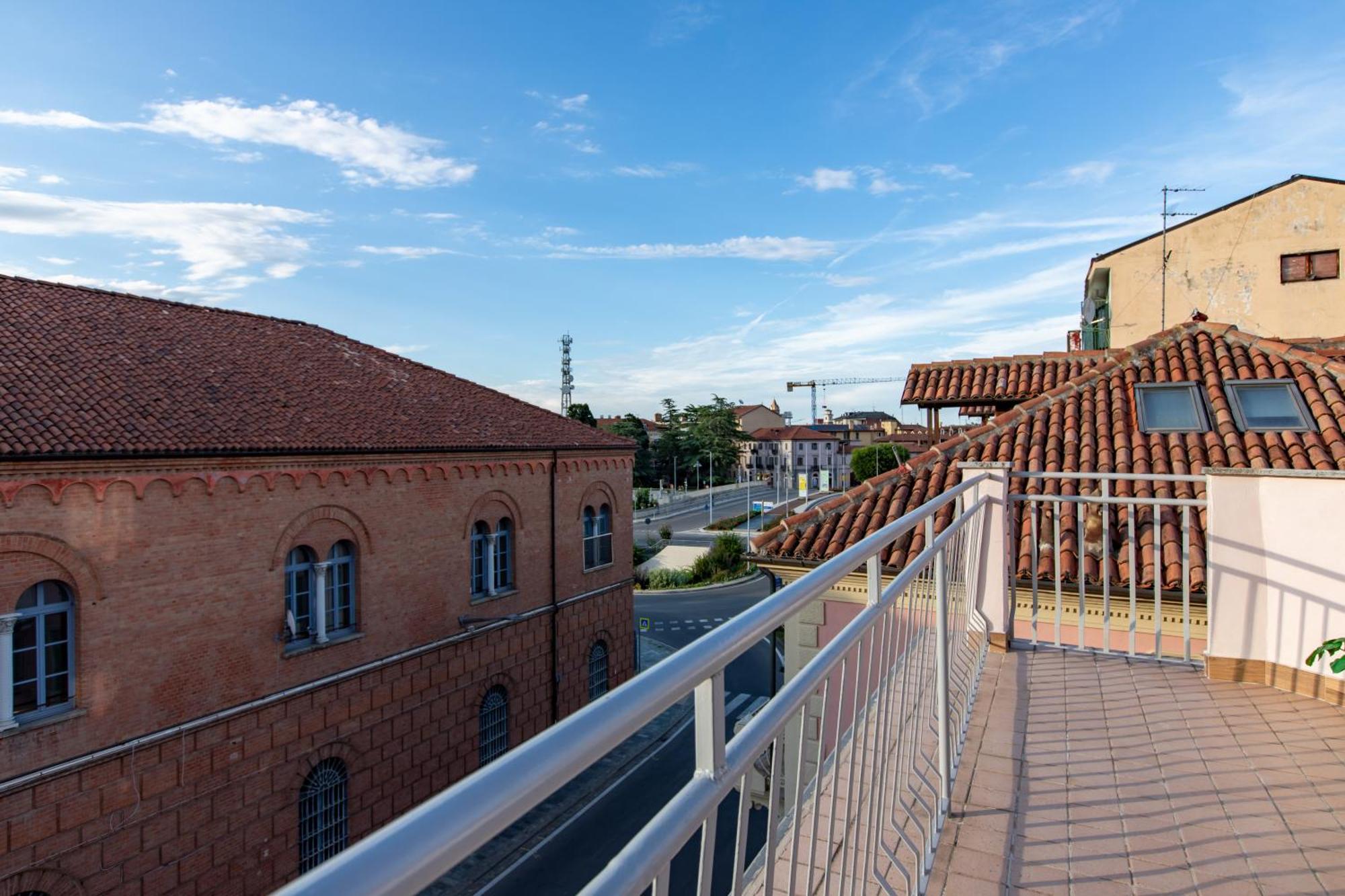 Apartament Attico Grand Terrace Alba  Zewnętrze zdjęcie